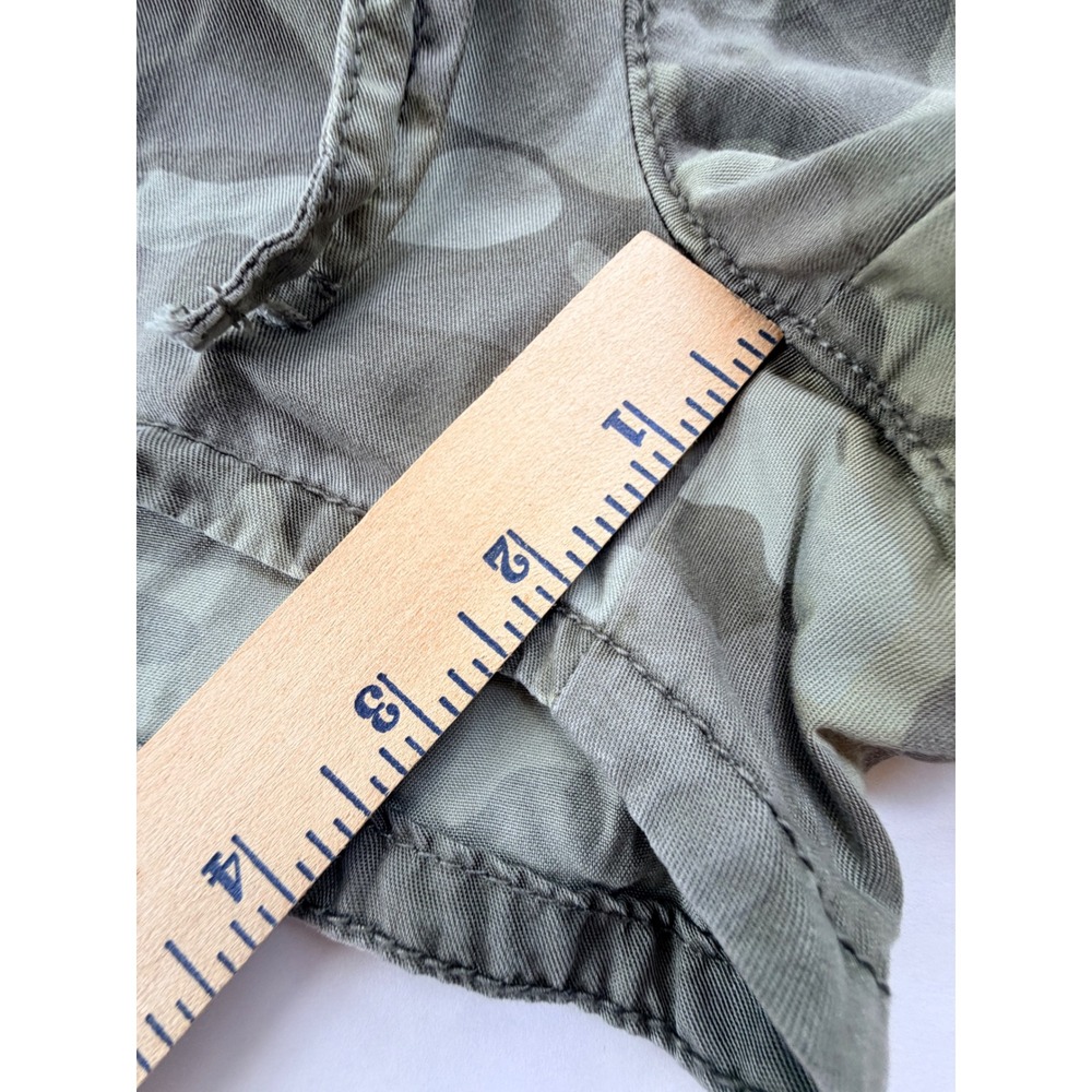 American Eagle AE Lightweight Camo Drawstring Size M Shorts Green - Picture 6 of 10